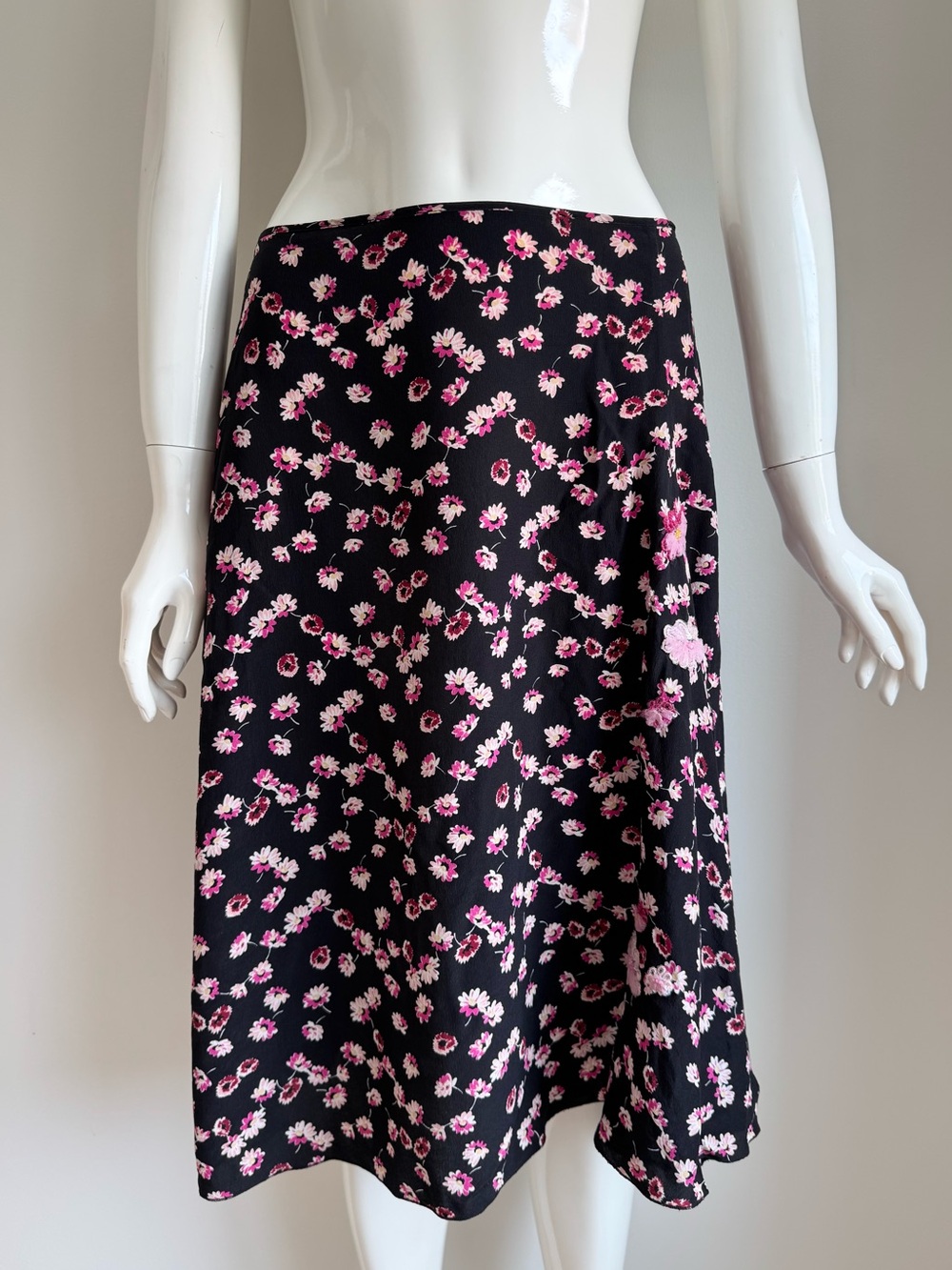 Blumarine Black & Pink Floral Silk Midi Knee Length Skirt